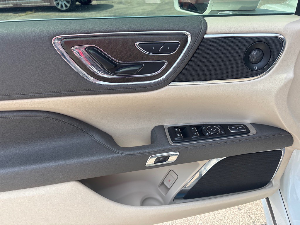2020 Lincoln Continental Image 10