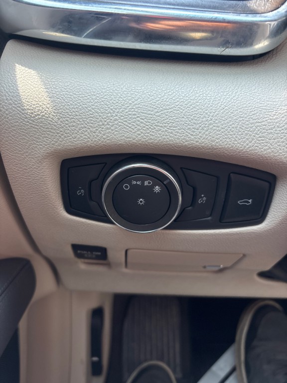 2020 Lincoln Continental Image 25