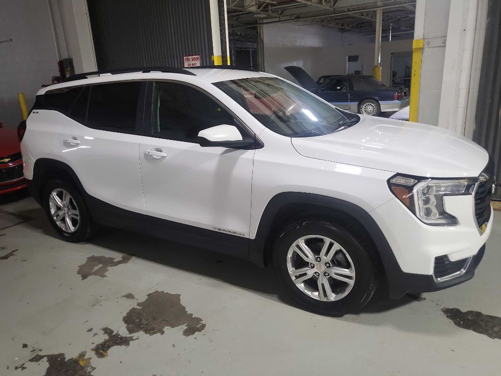 2022 GMC Terrain Image 7