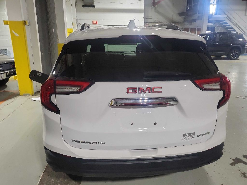 2022 GMC Terrain Image 10