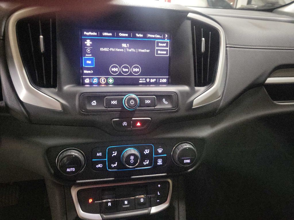 2022 GMC Terrain Image 13