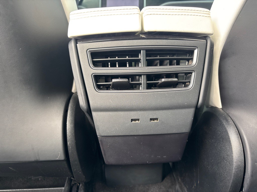 2018 Tesla Model X Image 22