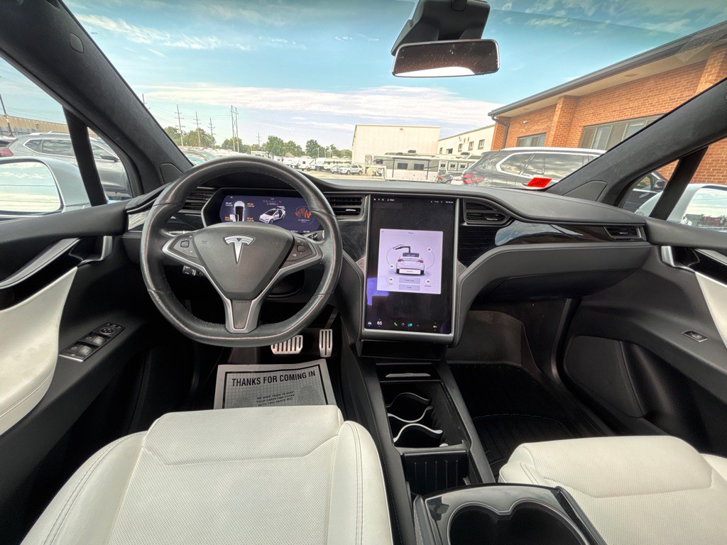2018 Tesla Model X Image 23