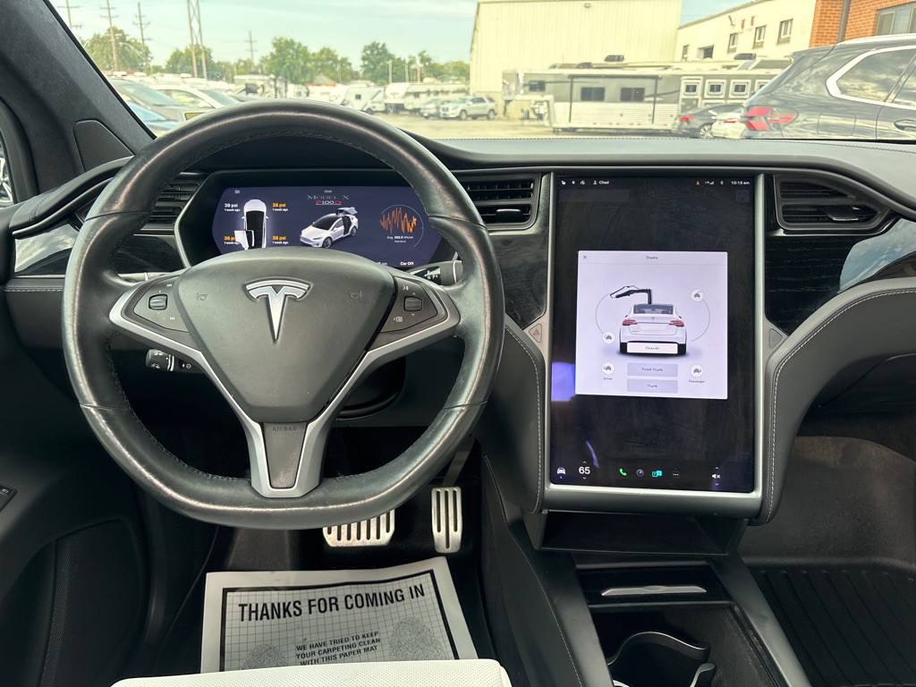 2018 Tesla Model X Image 24