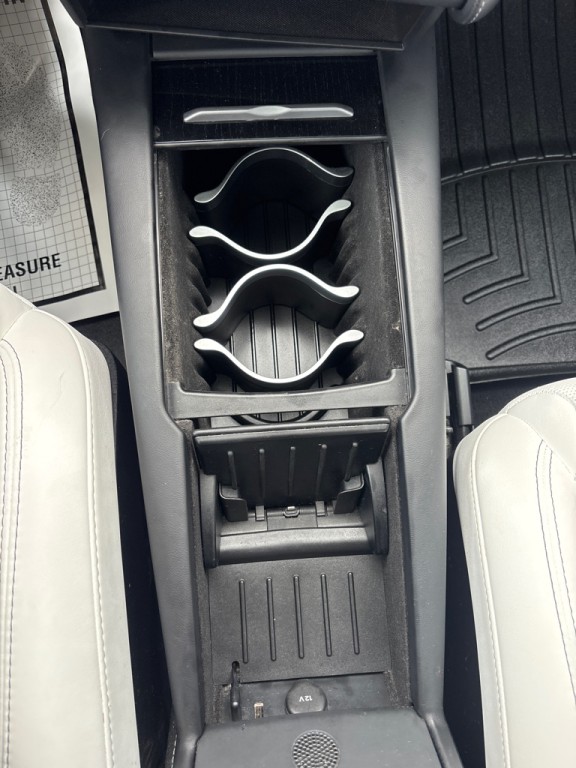 2018 Tesla Model X Image 26