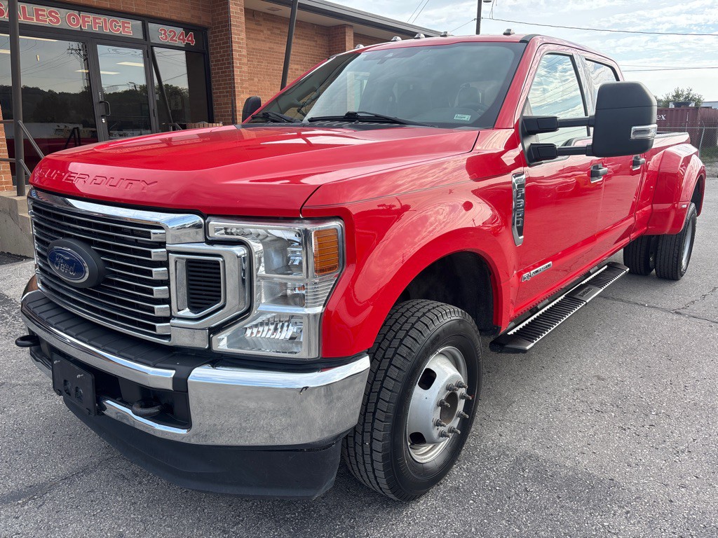 2022 Ford F-350 Image 2