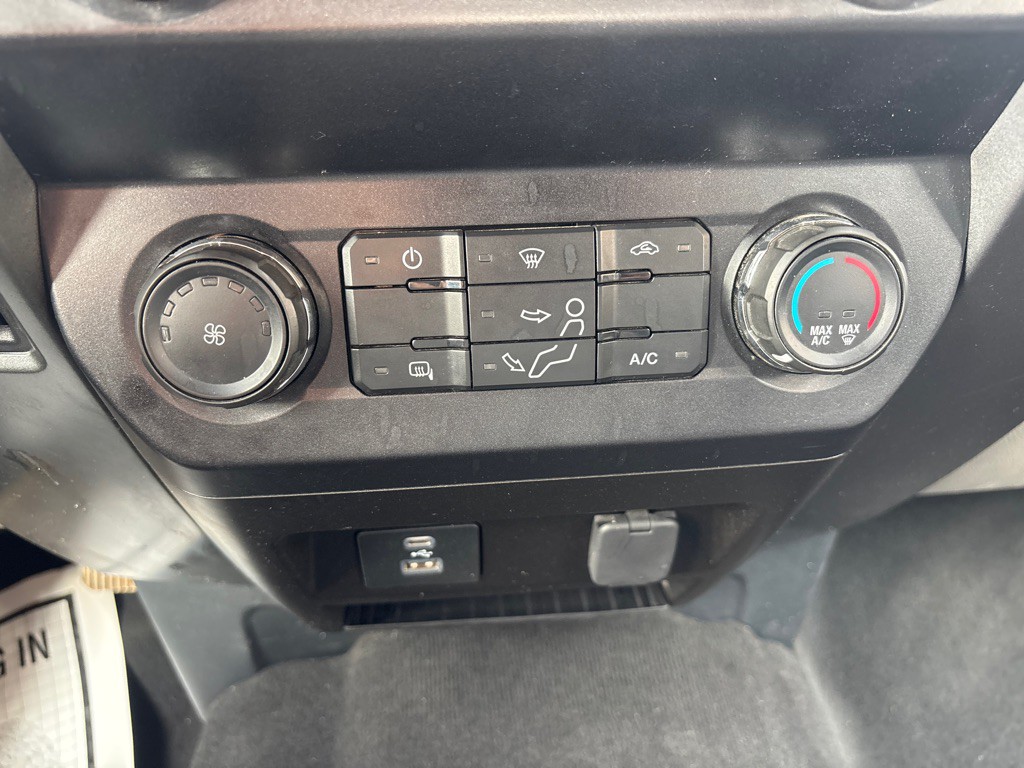 2022 Ford F-350 Image 21