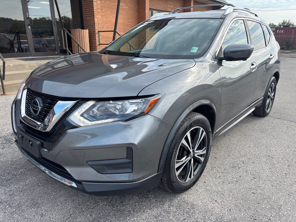 2020 Nissan Rogue Image 2