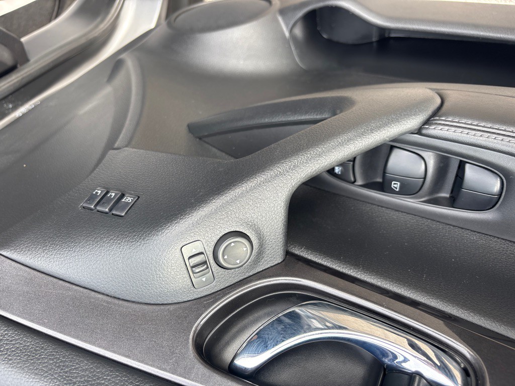 2020 Nissan Rogue Image 13
