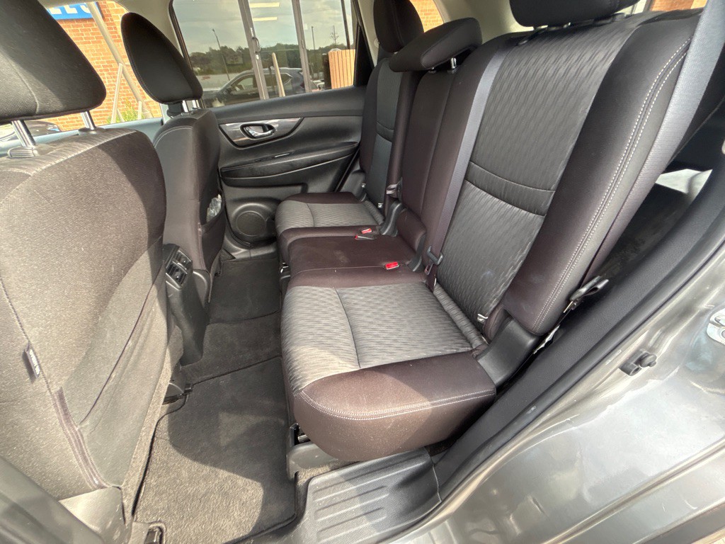 2020 Nissan Rogue Image 16