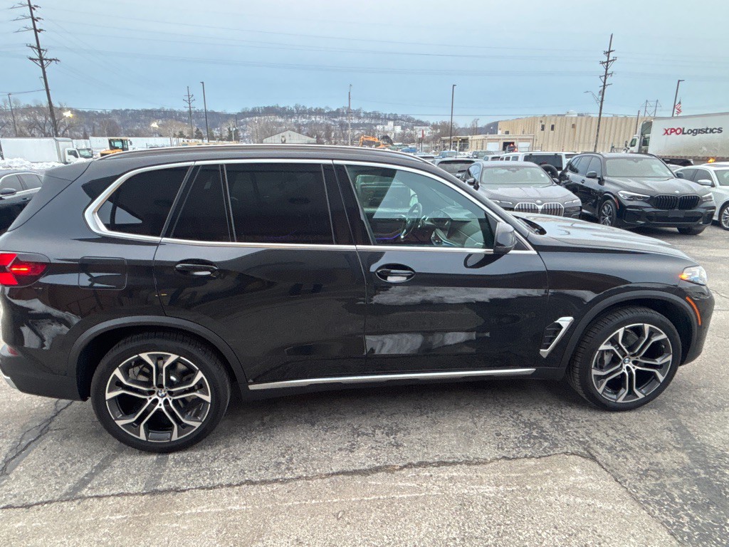2025 BMW X5 Image 6