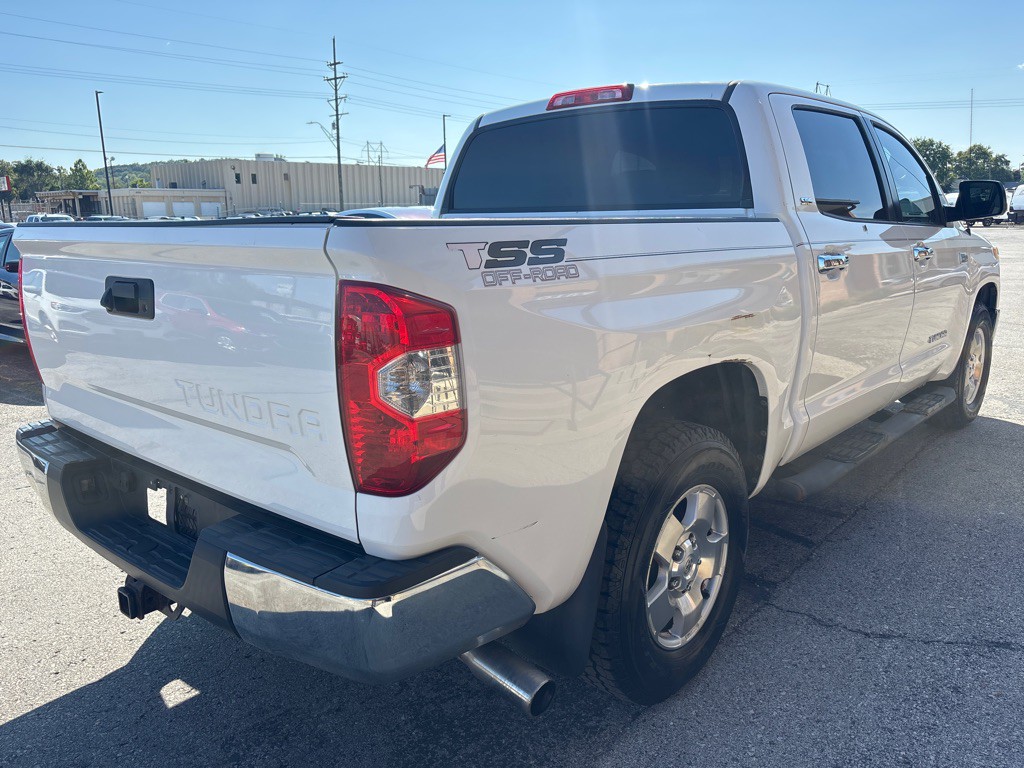 2014 Toyota Tundra Image 8