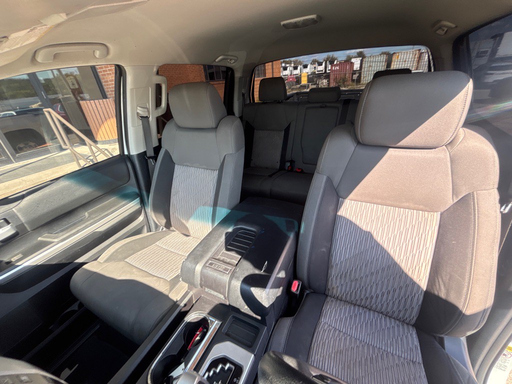 2014 Toyota Tundra Image 17