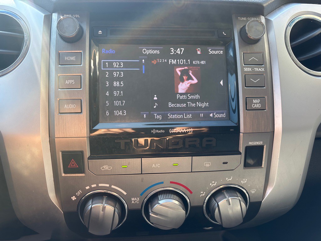 2014 Toyota Tundra Image 24