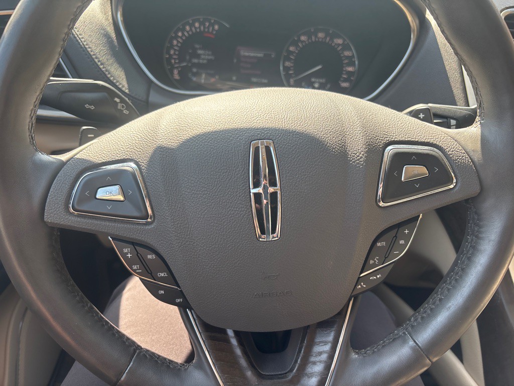 2017 Lincoln MKX Image 29