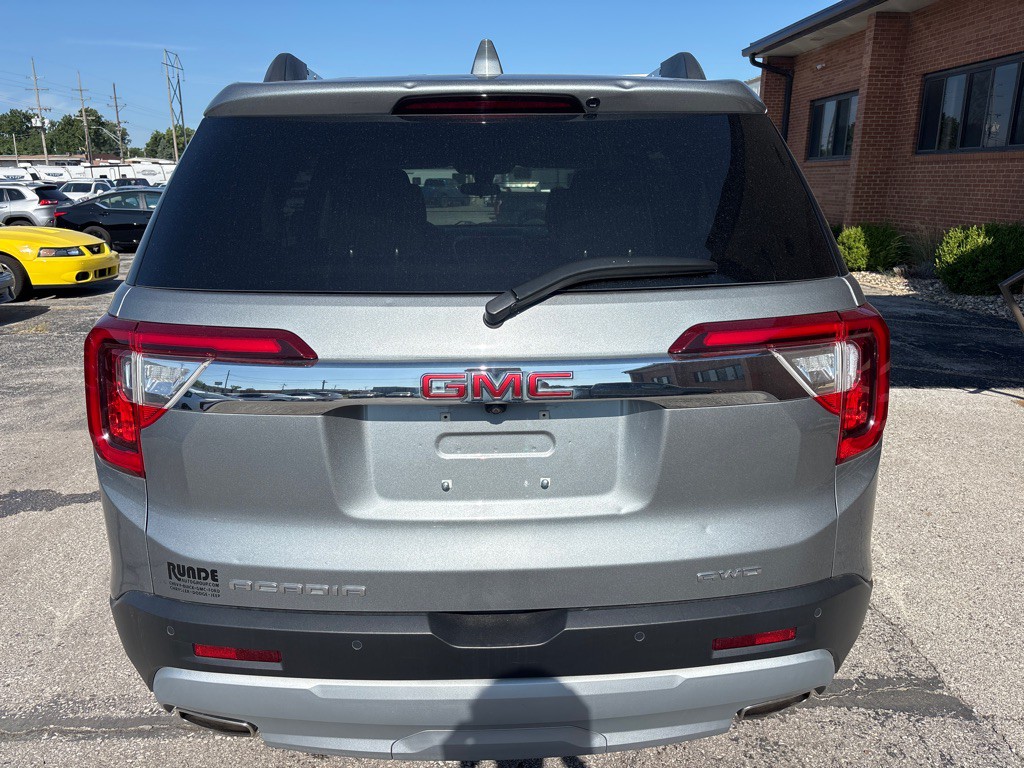 2023 GMC Acadia Image 10