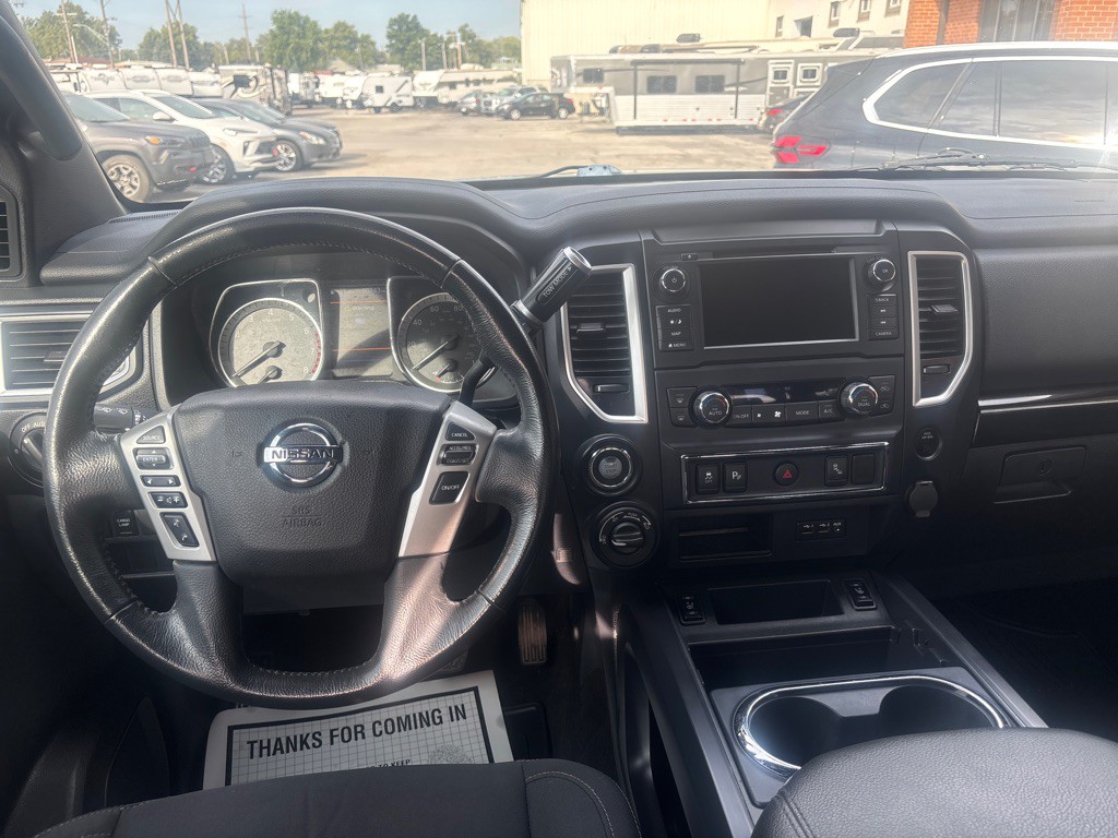 2019 Nissan Titan Image 19