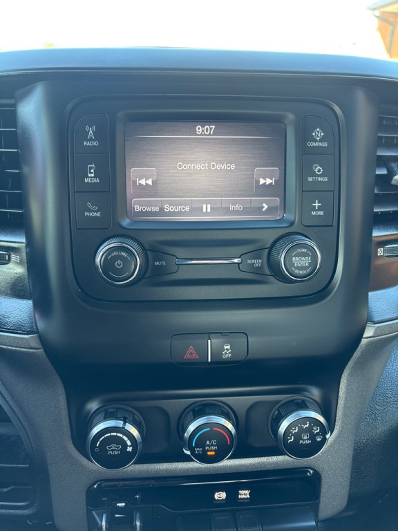 2021 RAM 2500 Image 24