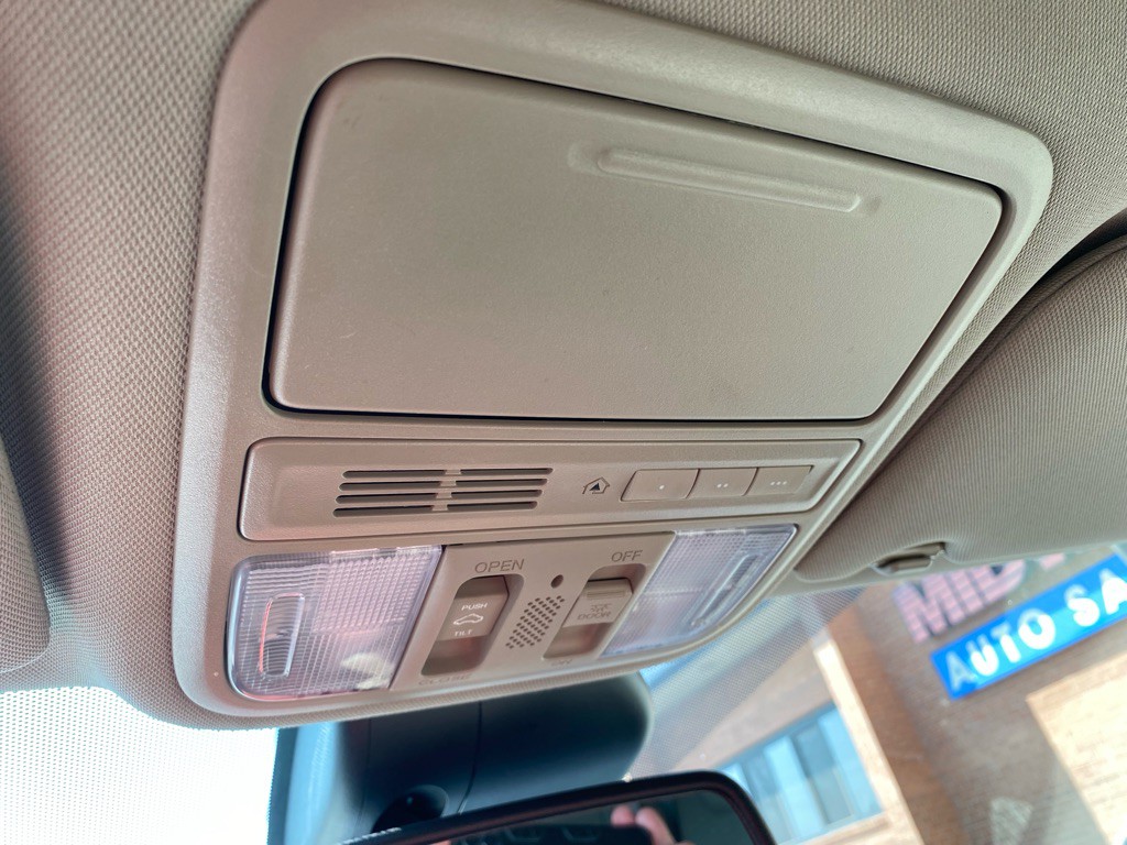 2014 Honda Odyssey Image 30