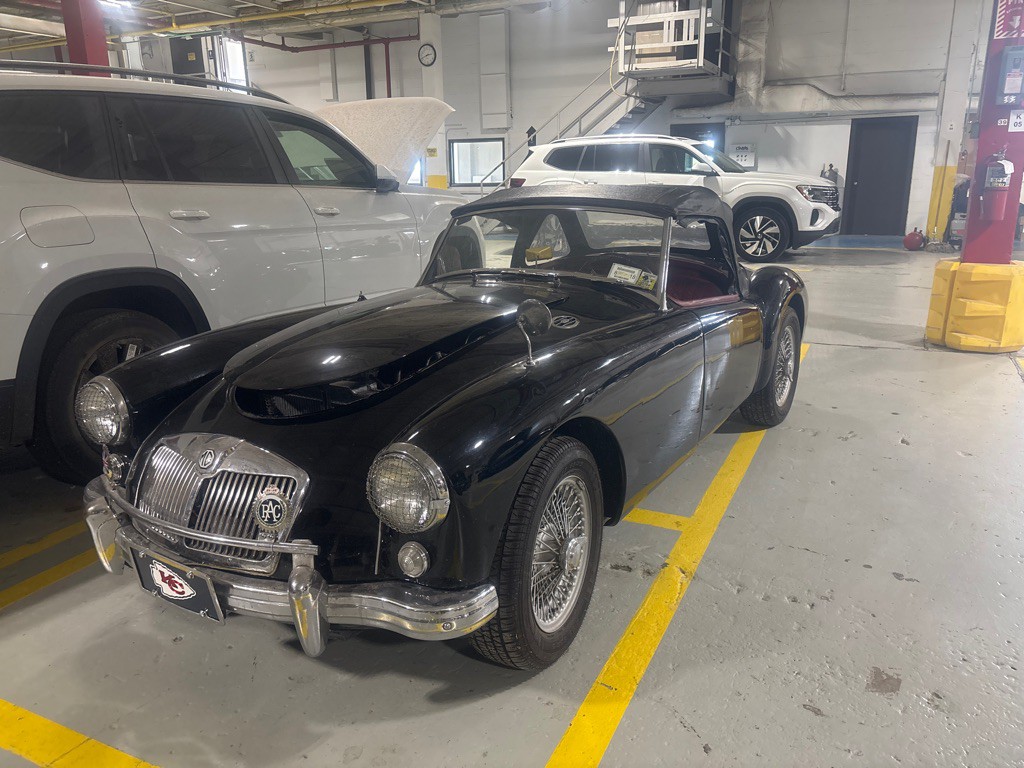 1958 MG MGA Image 2