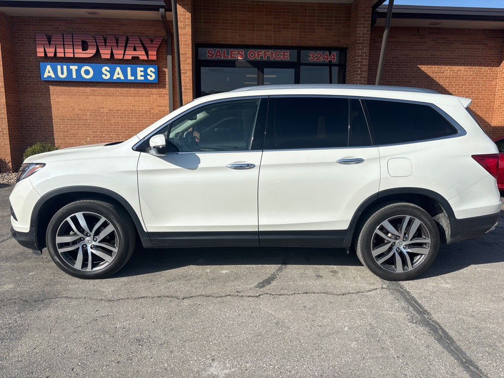 2017 Honda Pilot Image 1