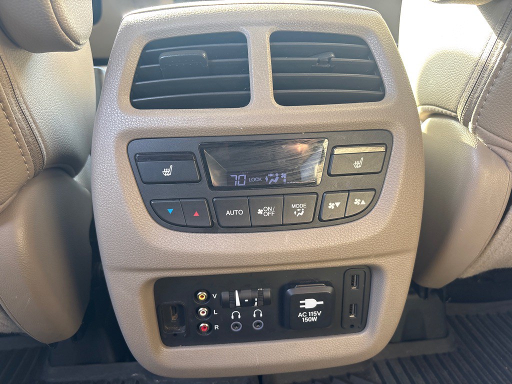 2017 Honda Pilot Image 14