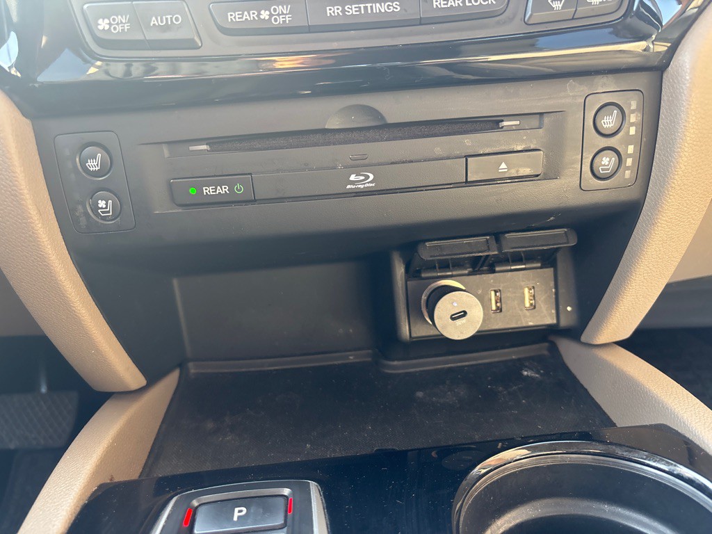 2017 Honda Pilot Image 18