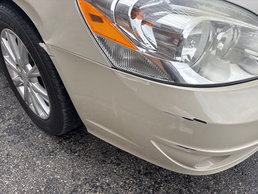 2011 Buick Lucerne Image 6