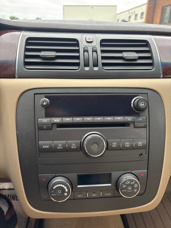 2011 Buick Lucerne Image 17