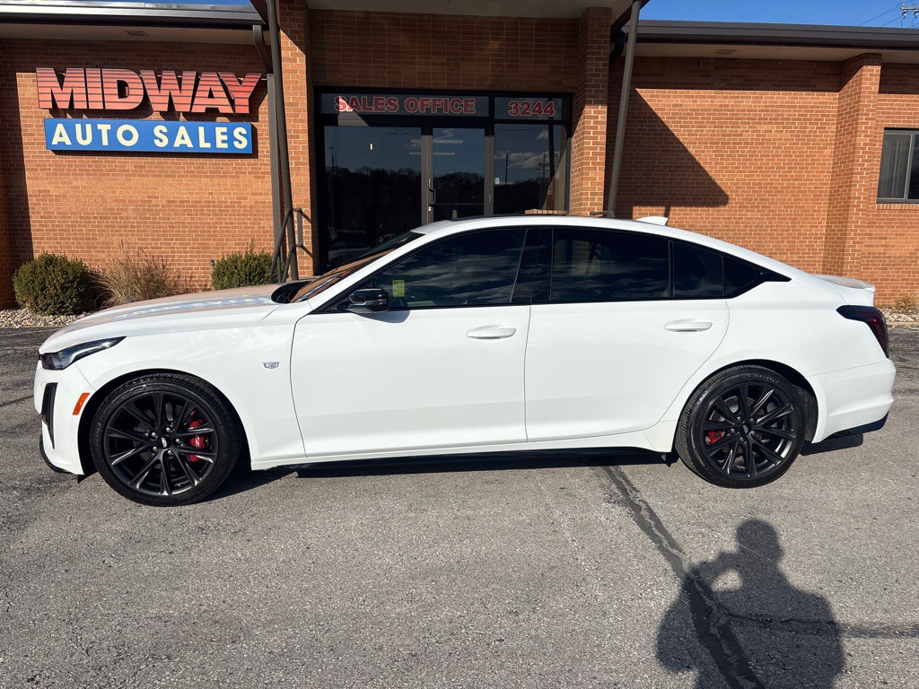 2023 Cadillac CT5 Image 1