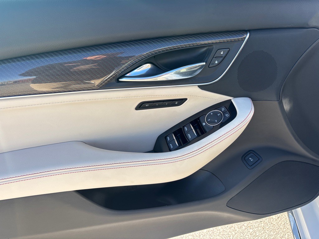 2023 Cadillac CT5 Image 12