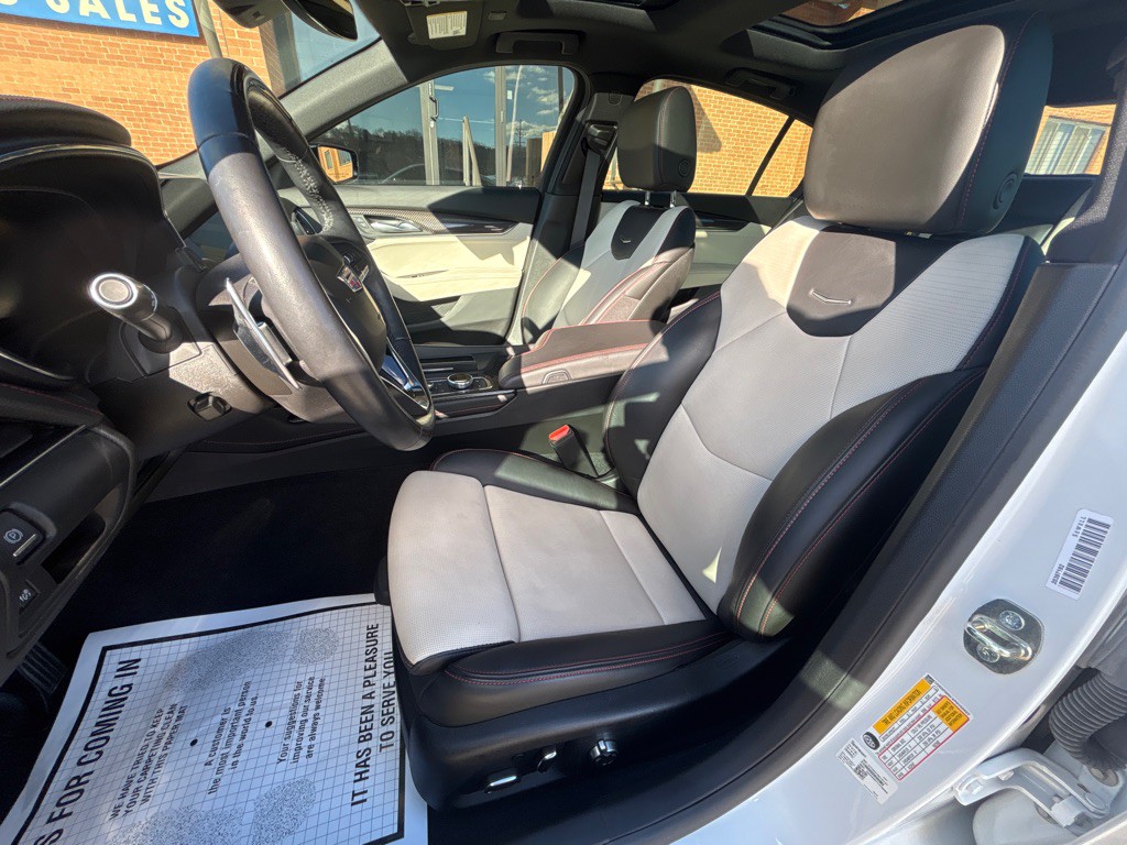 2023 Cadillac CT5 Image 14