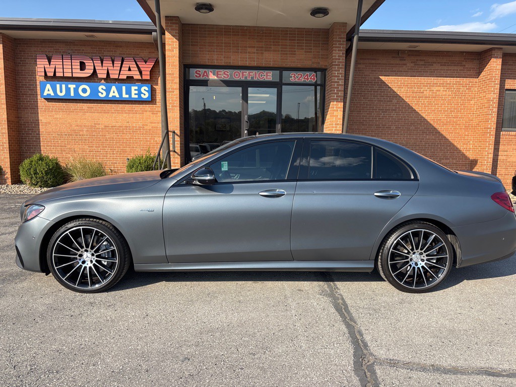 2017 Mercedes-Benz E-Class Image 1