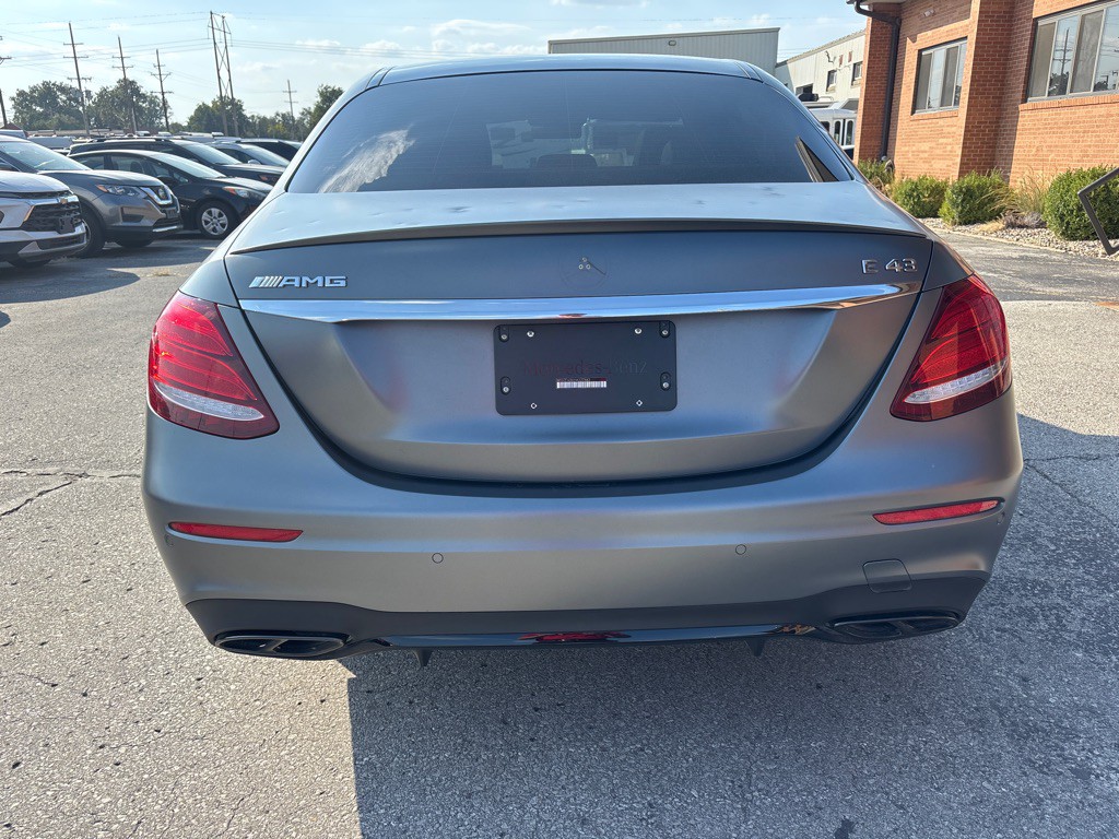 2017 Mercedes-Benz E-Class Image 13