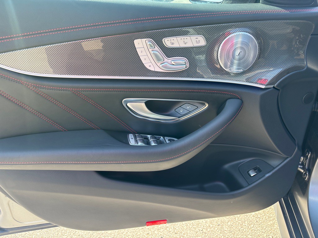 2017 Mercedes-Benz E-Class Image 17