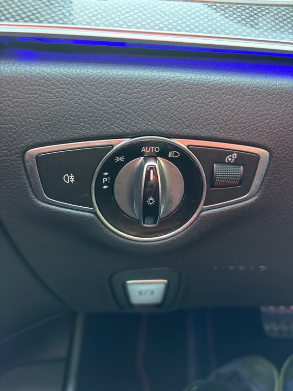 2017 Mercedes-Benz E-Class Image 26