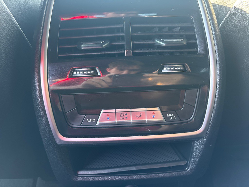 2023 BMW X6 Image 18