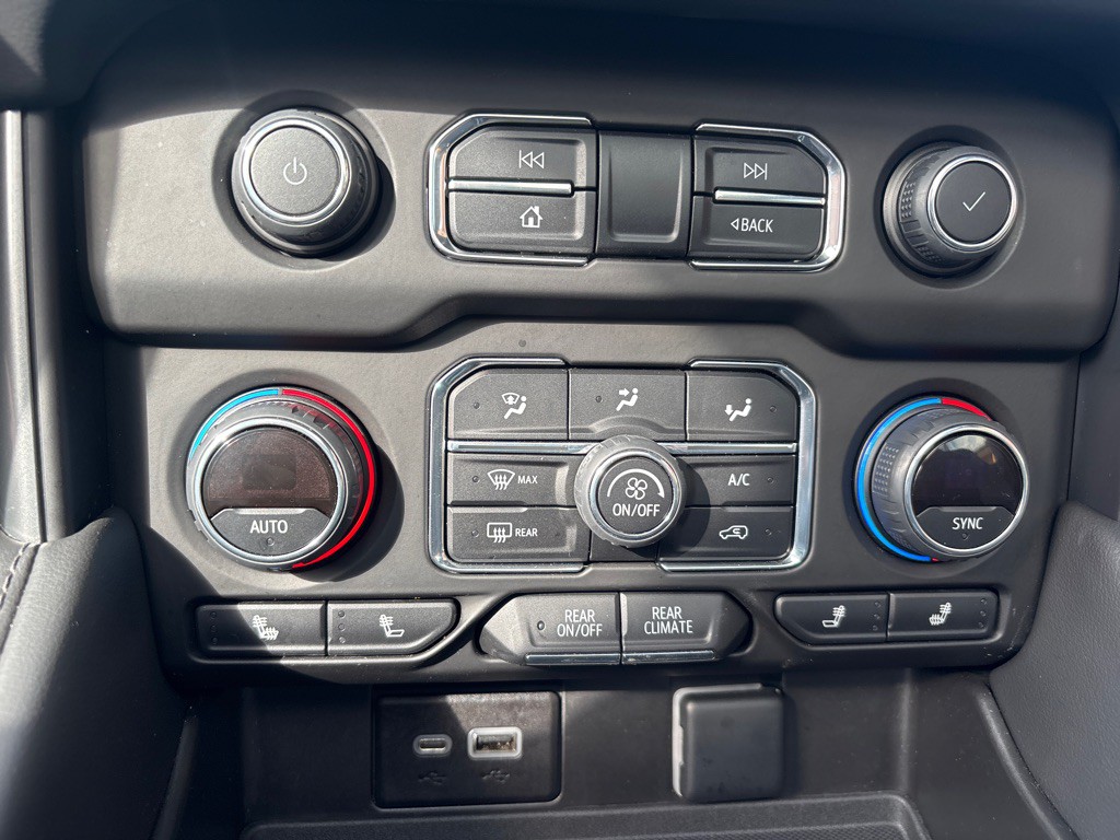 2023 Chevrolet Tahoe Image 22