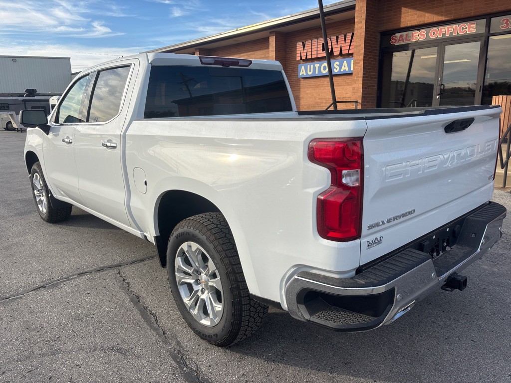2025 Chevrolet Silverado 1500 Image 12