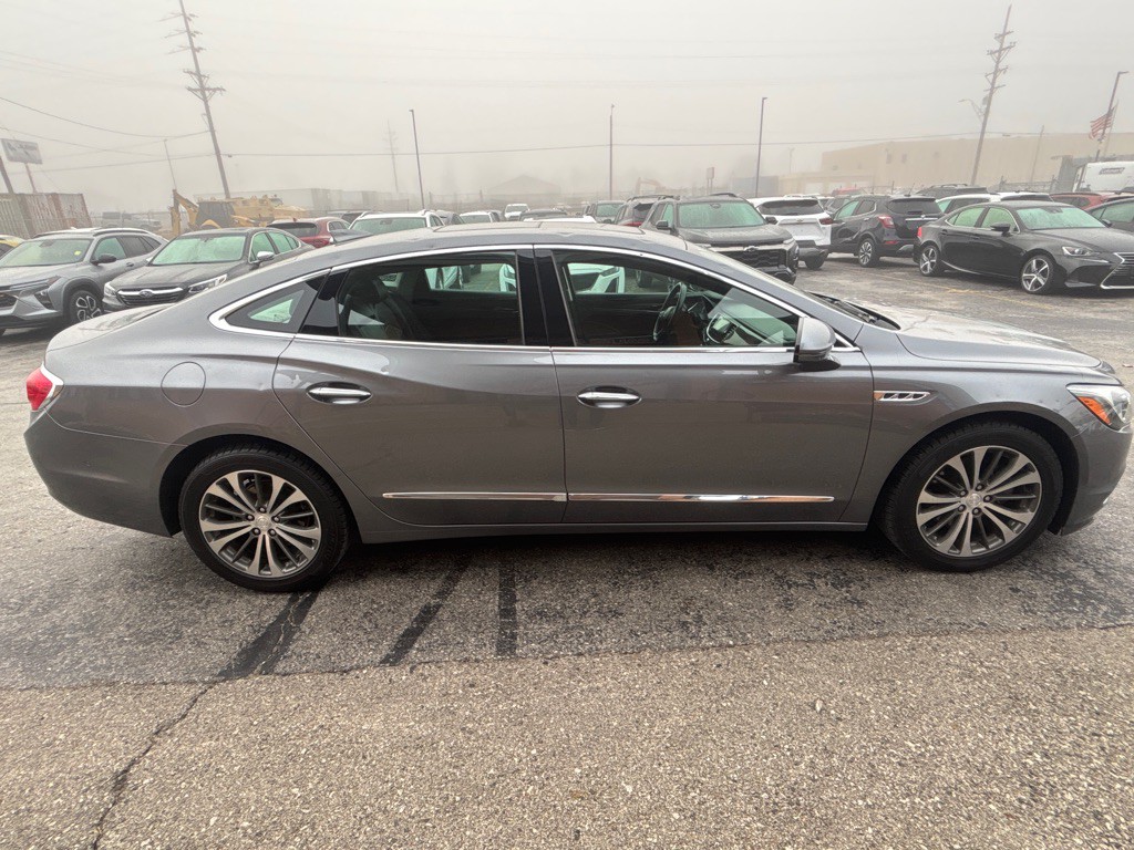 2018 Buick Lacrosse Image 8