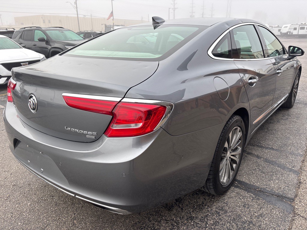 2018 Buick Lacrosse Image 12