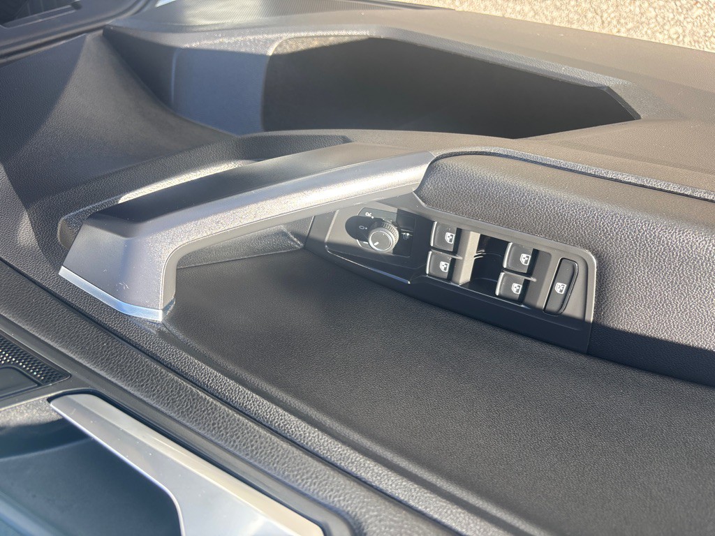 2021 Volkswagen Tiguan Image 14