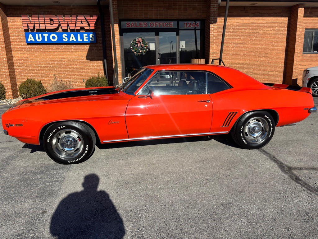 1969 Chevrolet Camaro Image 2