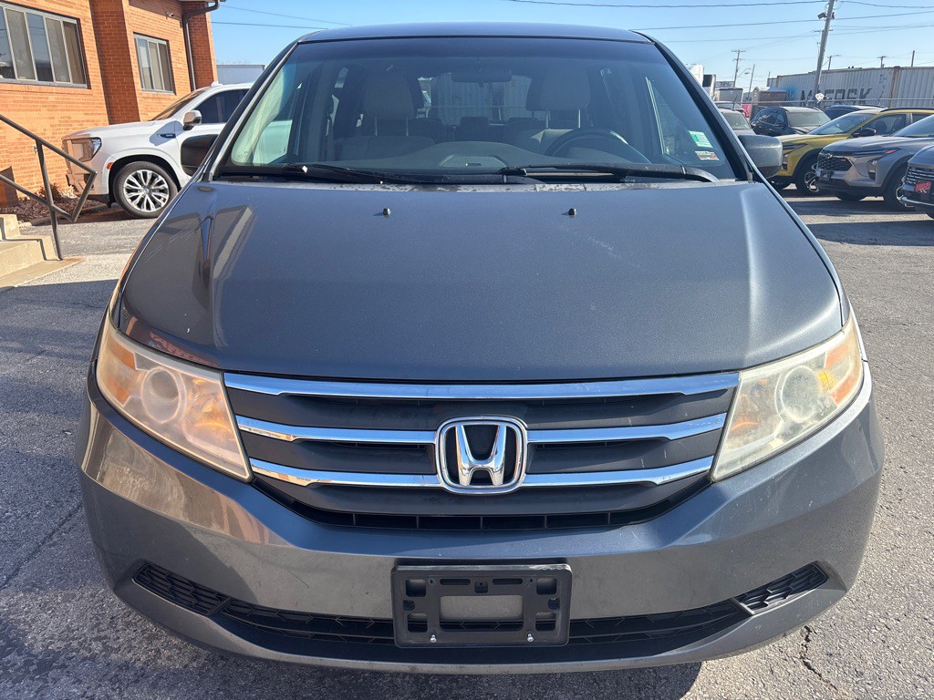 2011 Honda Odyssey Image 3