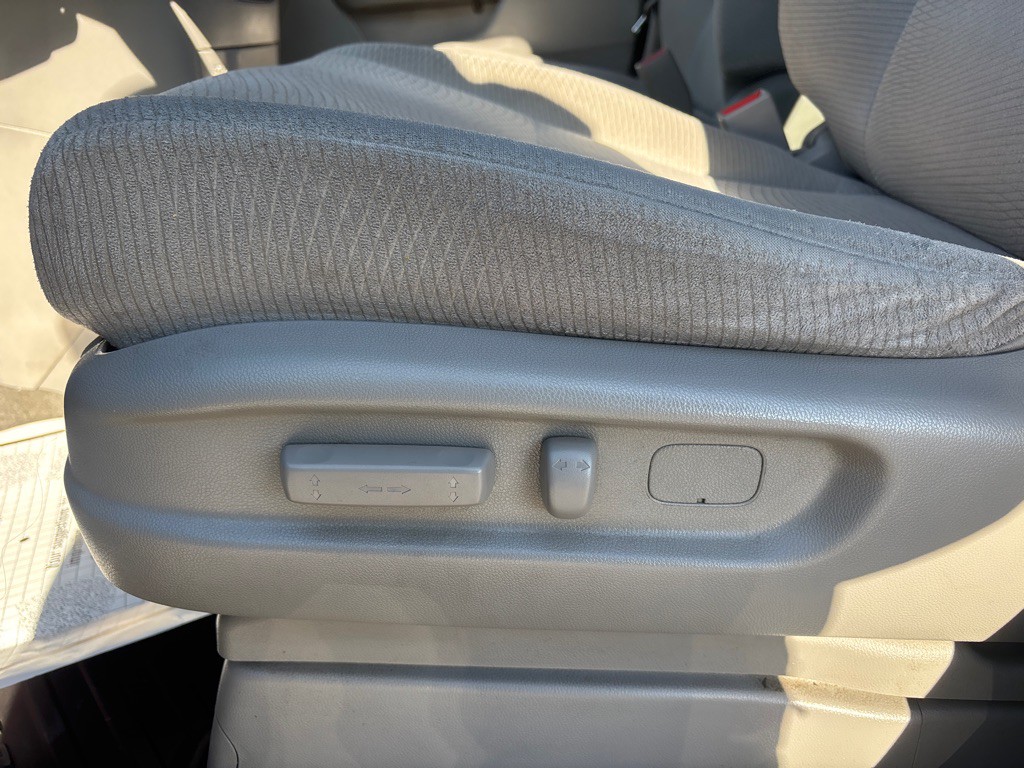 2011 Honda Odyssey Image 13