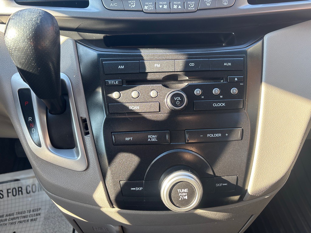 2011 Honda Odyssey Image 20