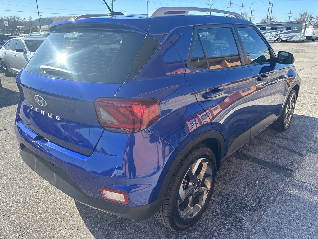 2025 Hyundai Venue Image 9