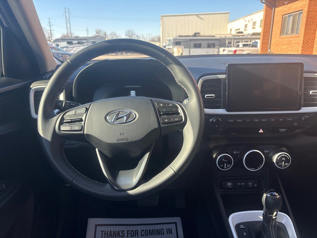 2025 Hyundai Venue Image 21
