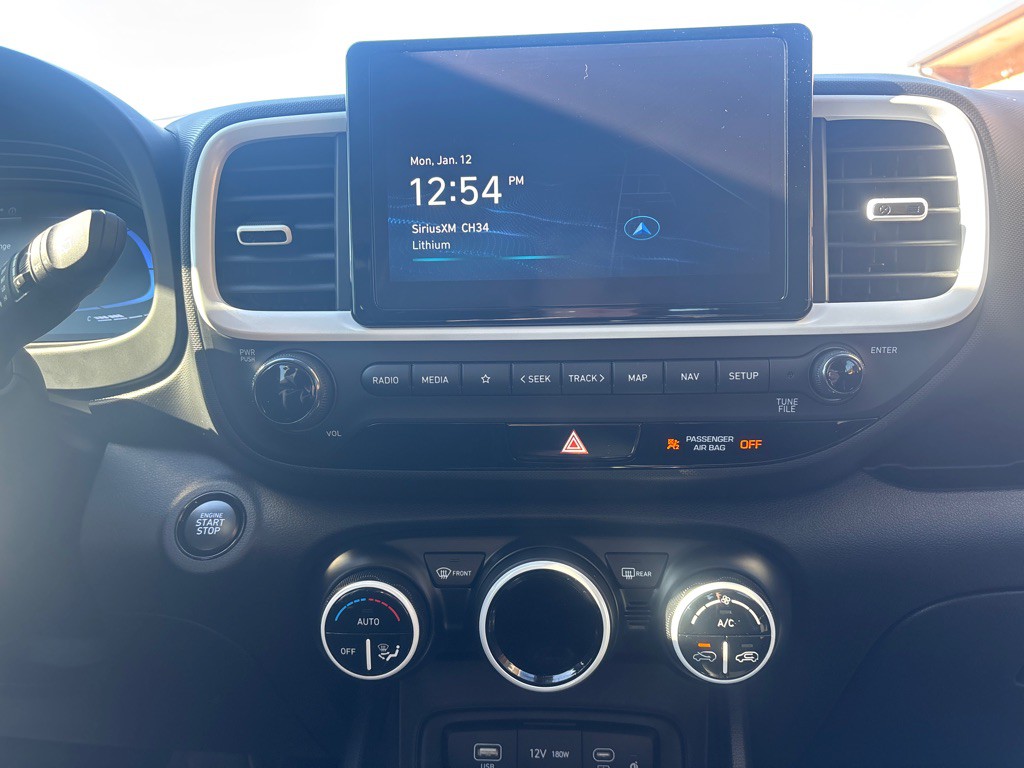 2025 Hyundai Venue Image 23