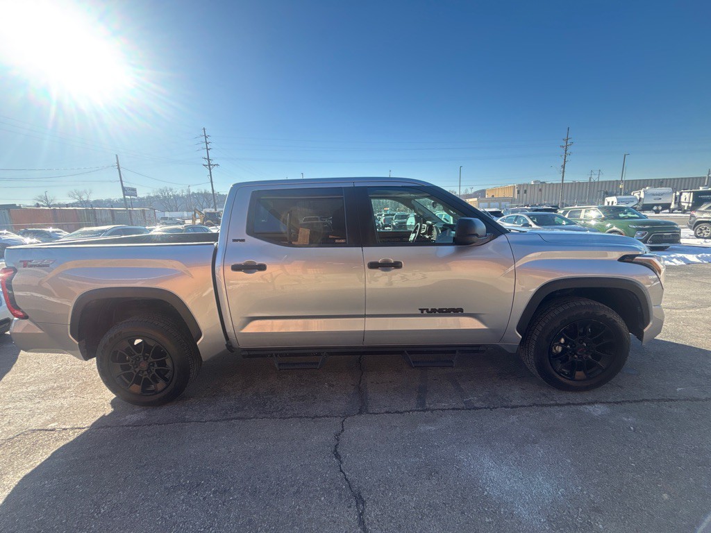 2024 Toyota Tundra Image 5